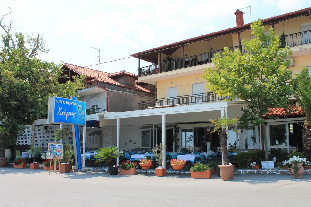 Xaris Hotel Платамонас Екстериор снимка