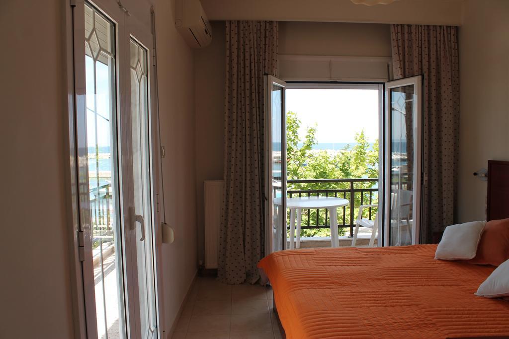 Xaris Hotel Платамонас Стая снимка